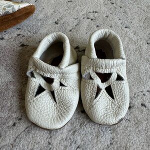 Milk & barley sunrise shoes